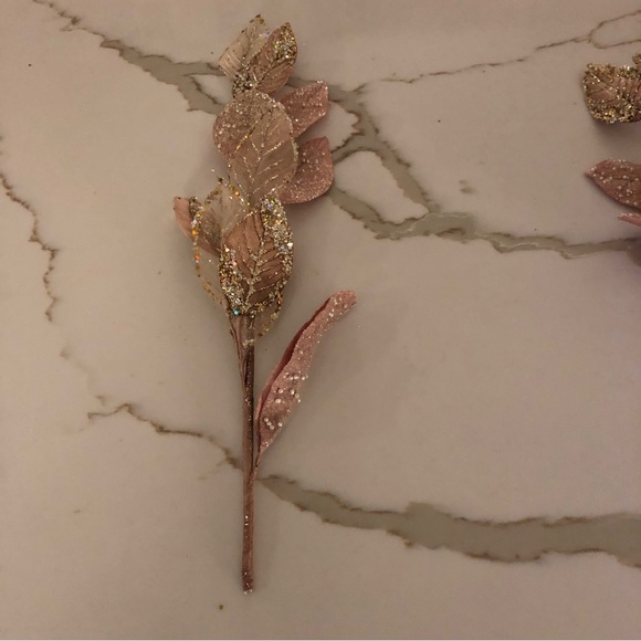 Balsam Hill Metallic Magnolia Leaf Picks - Picture 8 of 8